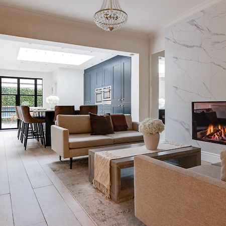 Luxury Georgian Townhouse With Cinema And Parking Villa Chester Exteriör bild