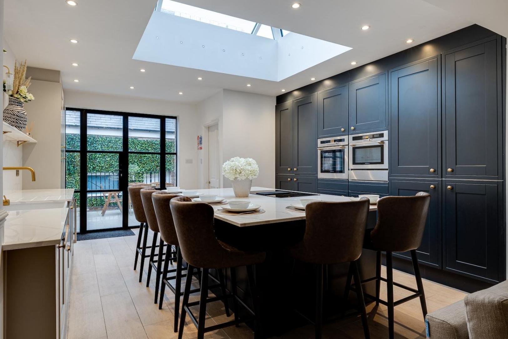 Luxury Georgian Townhouse With Cinema And Parking Villa Chester Exteriör bild